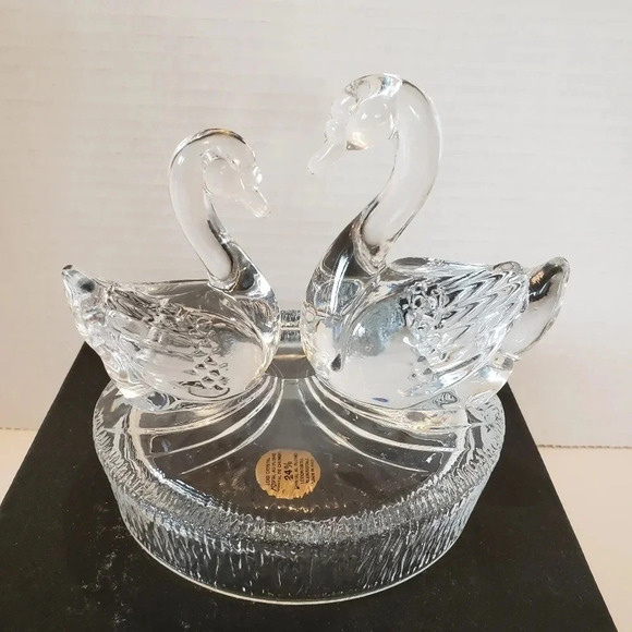 Vintage  Royal Italian Crystal Rock Swan and Cygnet. - Picture 2 of 8